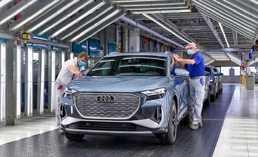 Digitalization and efficiency for the automobile industry in Germany (AUDI) - ColorWhistle